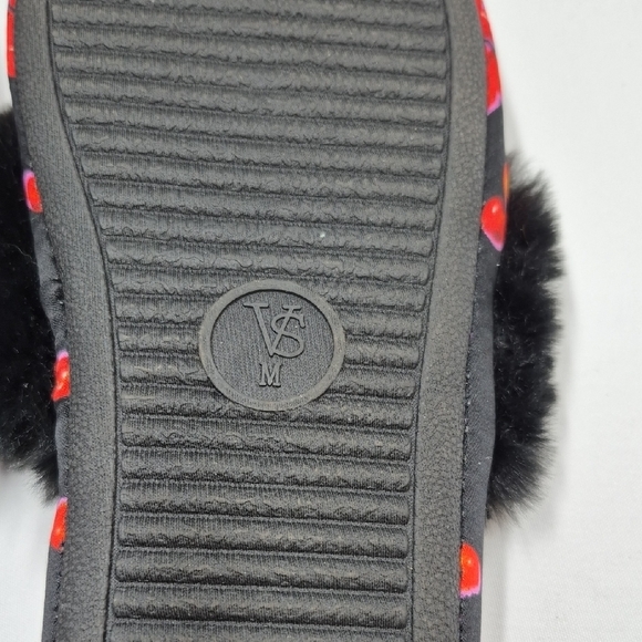 Victoria's Secret Cherry Print Fuzzy Slippers Women's Size Medium - Picture 13 of 13